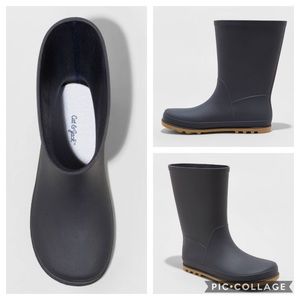 Cat & Jack Navy Blue Big Boy Rainboots!